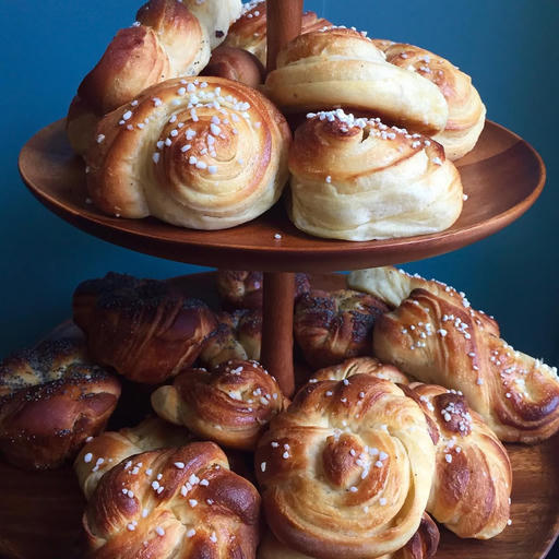 Cardamom Buns